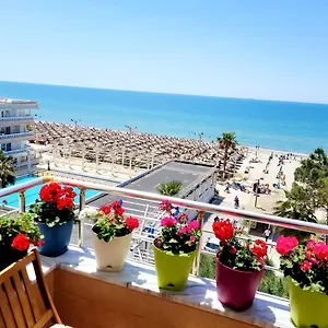  Apartament Sea View New
